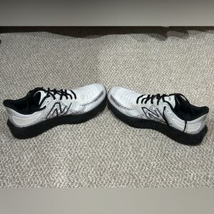 NEW BALANCE FRESH FOAM 1080 Size 10